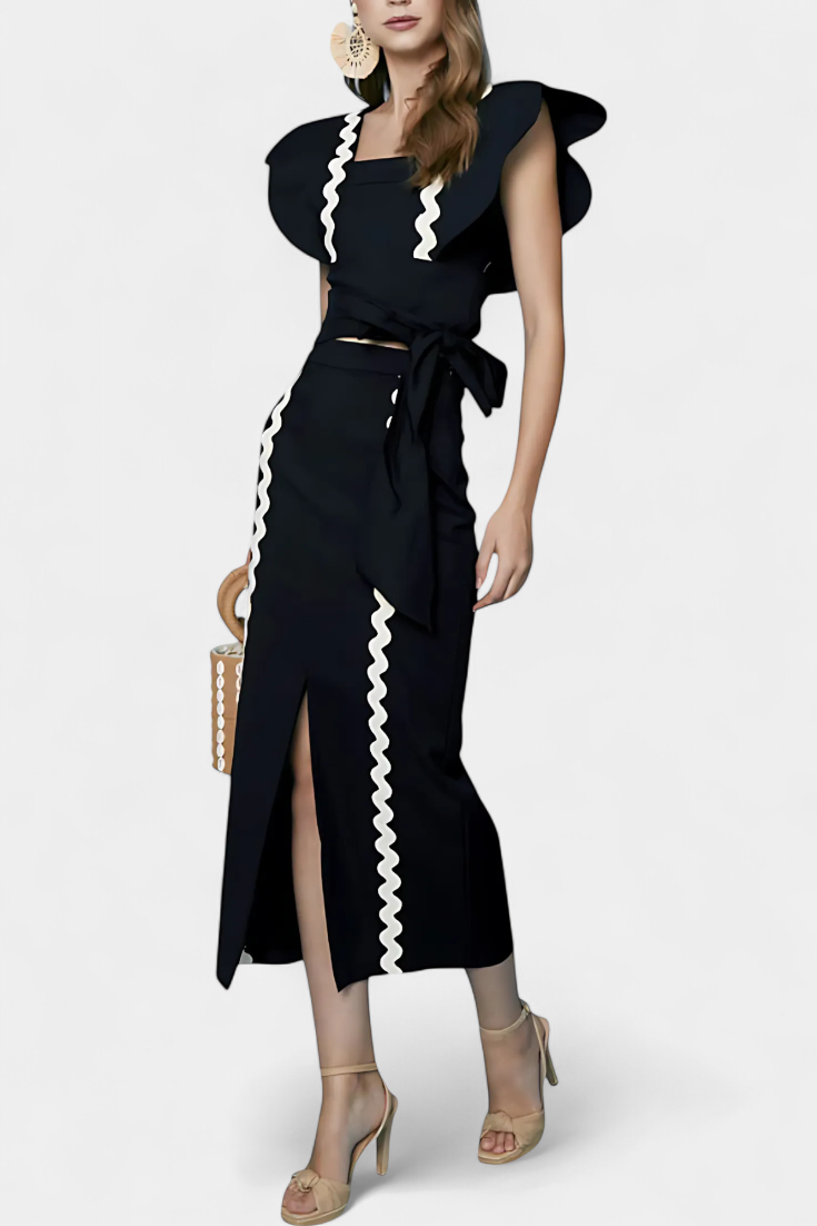 Top Fabiana Elegante com Volantes e Costuras Contrastantes