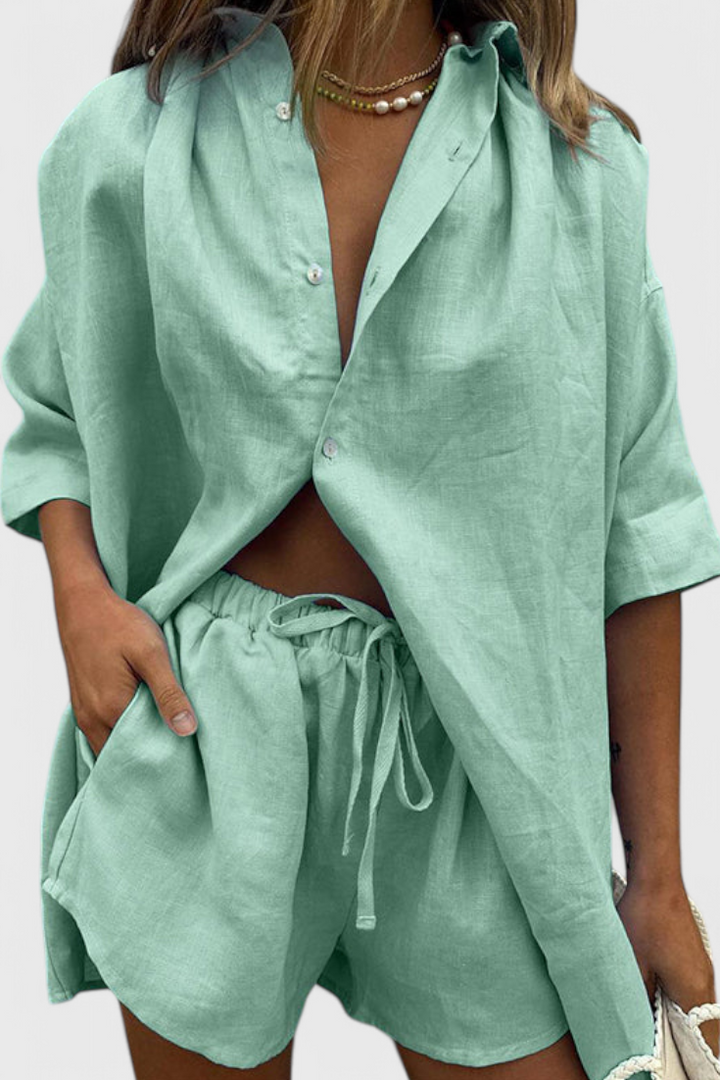 Anika Dviejų Dalių Komplektas su Mygtukais ir Šortais su Virve