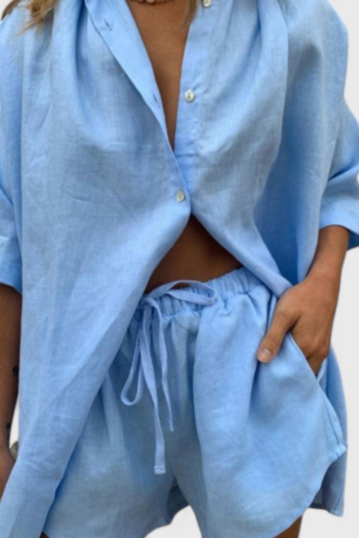 Anika Dviejų Dalių Komplektas su Mygtukais ir Šortais su Virve