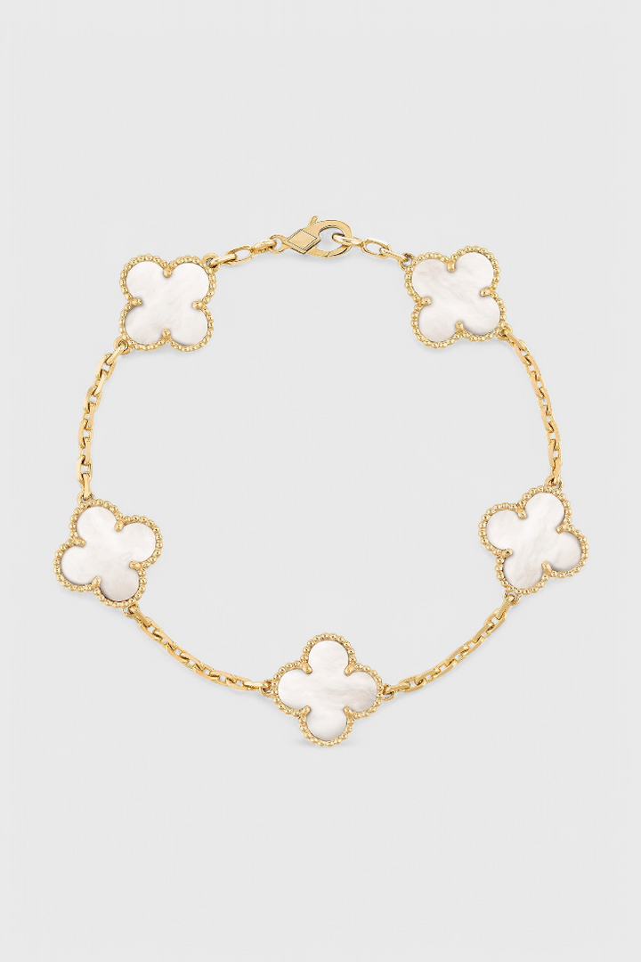 Apyrankė su keturkojų motyvais ir elegancija auksiniame padengime