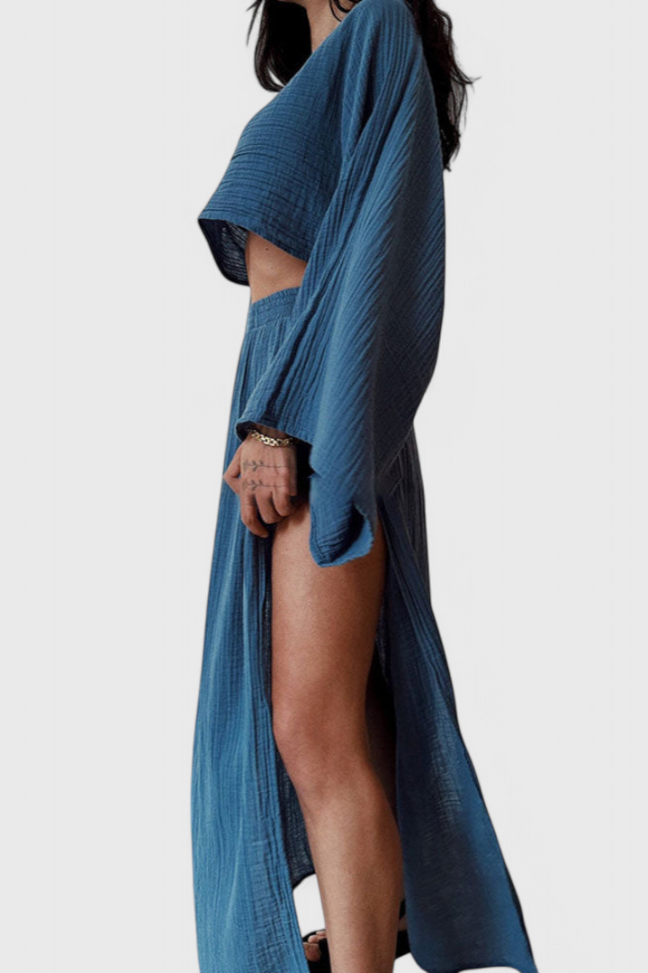 Martha Dviejų Dalių Komplektas su Aukštu Iškirpimu