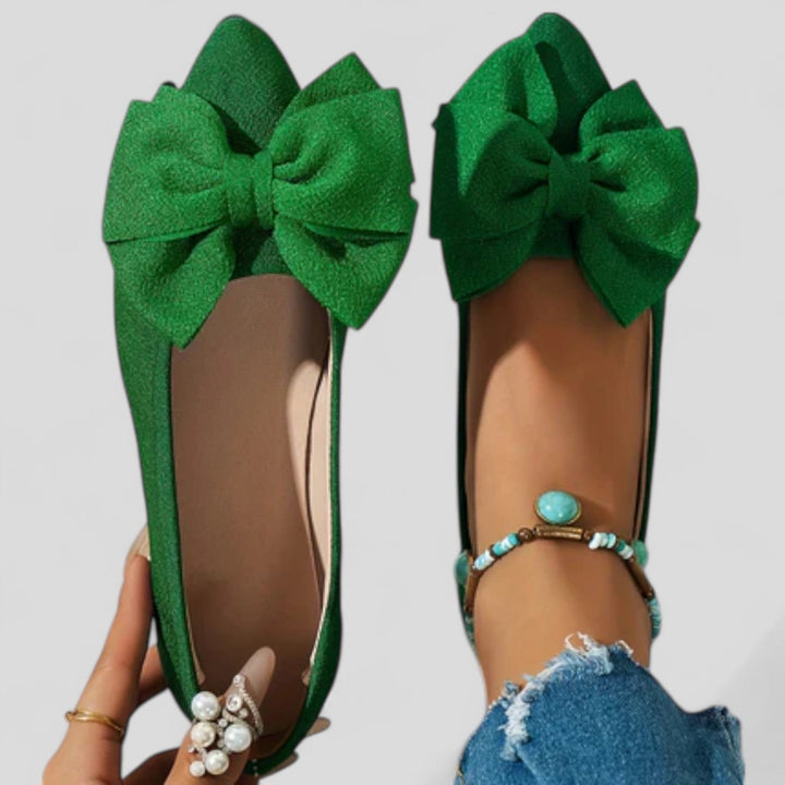 Esmelina | Balerinos su kaspinu