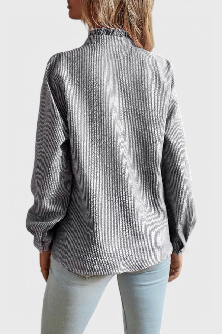 Lily | Išsiskirianti Blūzė