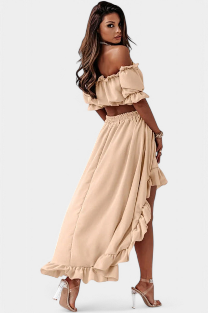 Katja Nugaros atvira komplektas