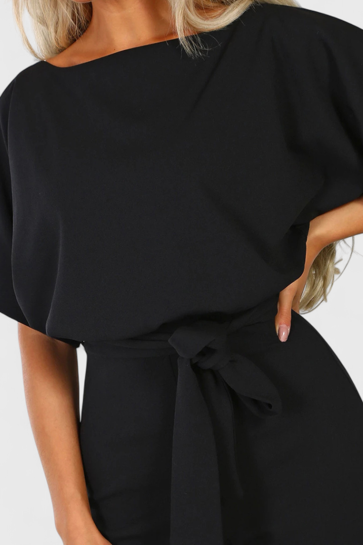 Evie Mono Stilingas arba Prabangaus Silueto