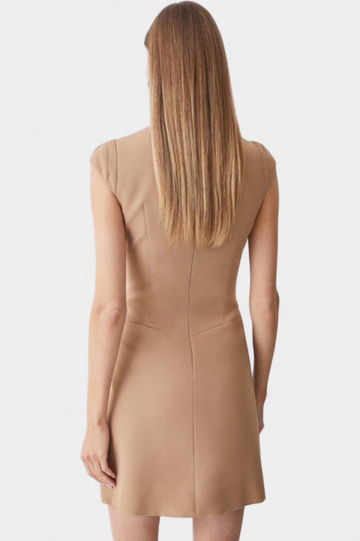 Karen Mini Suknelė su Aukštu Apykakle ir Plisuota Detale