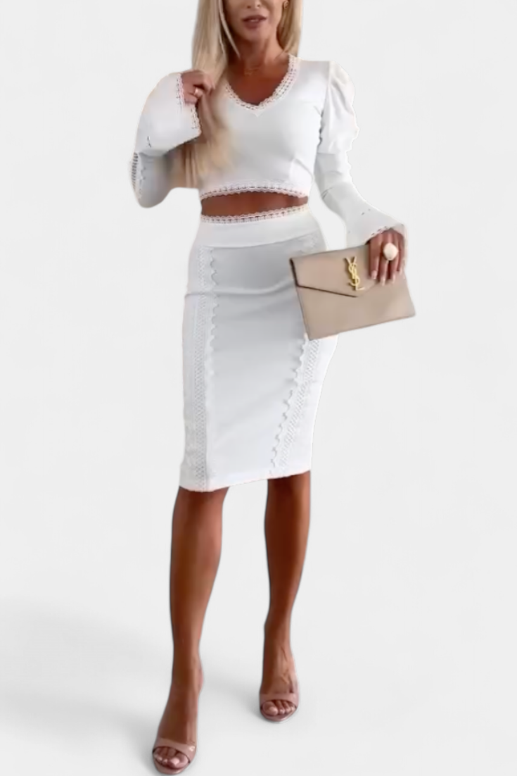 Conjunto Elegante Minerva com Rendas e Saia de Cintura Alta