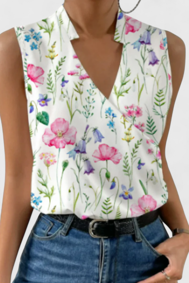 Yariela | Vasarinis Topas su V formos iškirpte