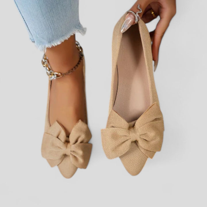 Esmelina | Balerinos su kaspinu