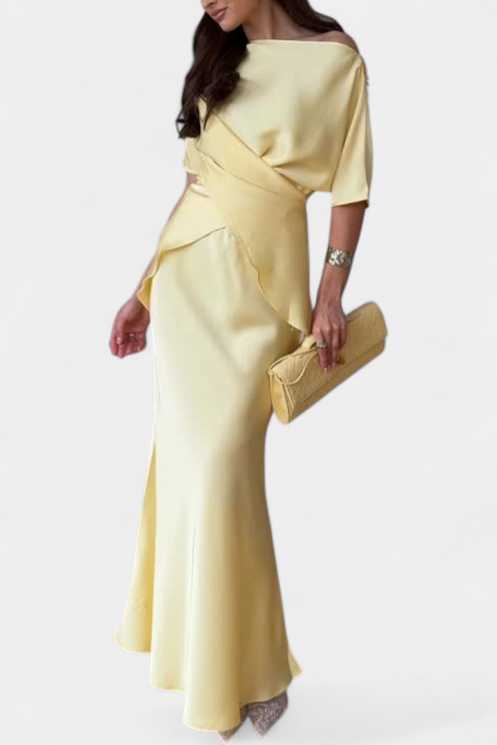 Veleda Top su Kryžminėmis Petnešomis ir Plūstančiais Sijonais