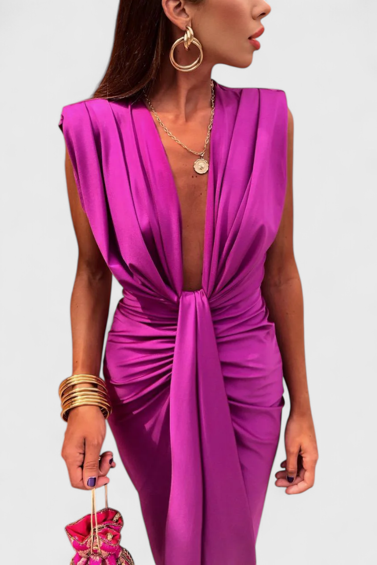 Vestido Midi Lakisha com Decote Profundo