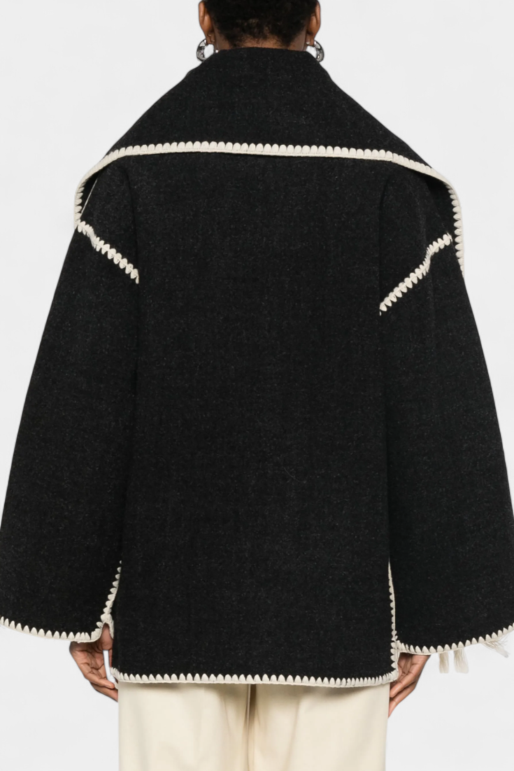 Pauline | Casaco de Lã com Xale Franjado Embutido