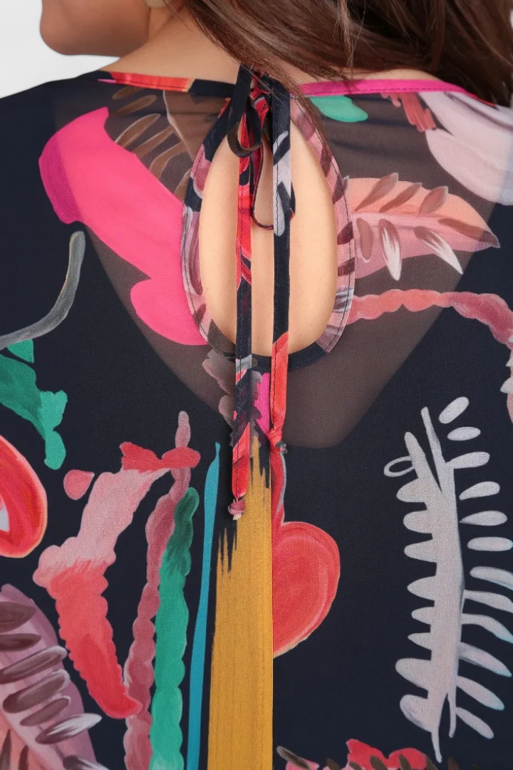 Annegret Midi Gėlių Suknelė su Ilgomis Rankovėmis ir Plazdančiu Siluetu