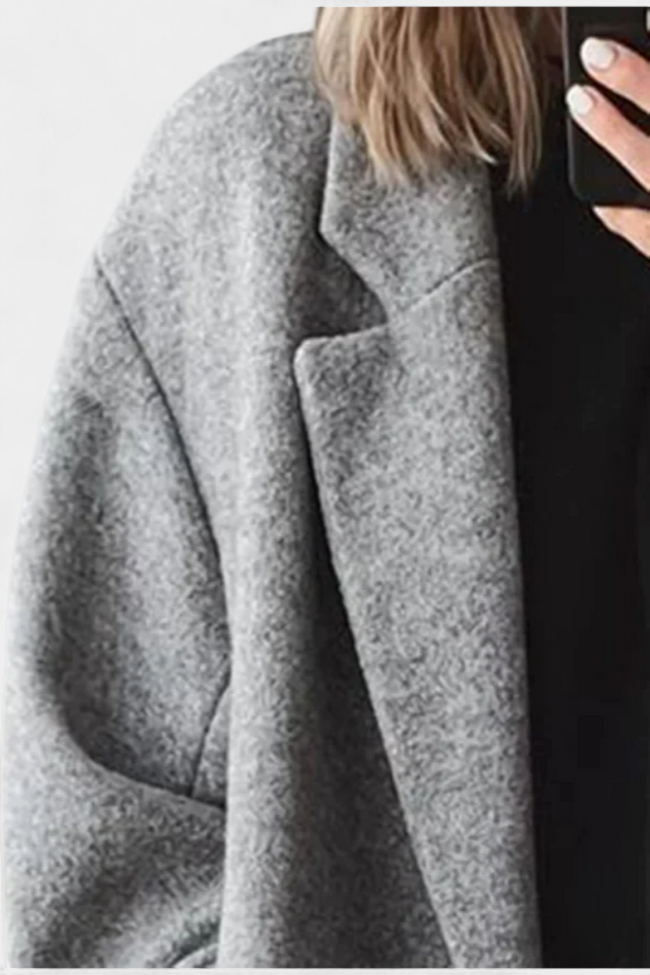 Lora | Klasikinis Felisha paltas su rafinuotu kirpimu ir laiko nesugadinamu stiliumi