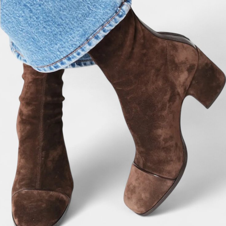 Botins Erica com Salto Grosso