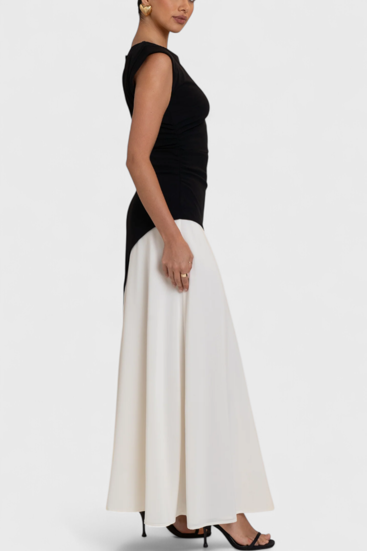 Mallory Dviejų Spalvų Midi Suknelė su Tiesiu Kirpimu ir Apibrėžtu Siluetu