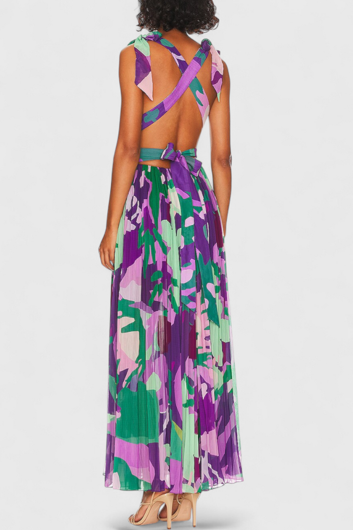 Cecil Garais Plisėtas Suknelė su Akvarelių Raštu ir Atvira Nugarą