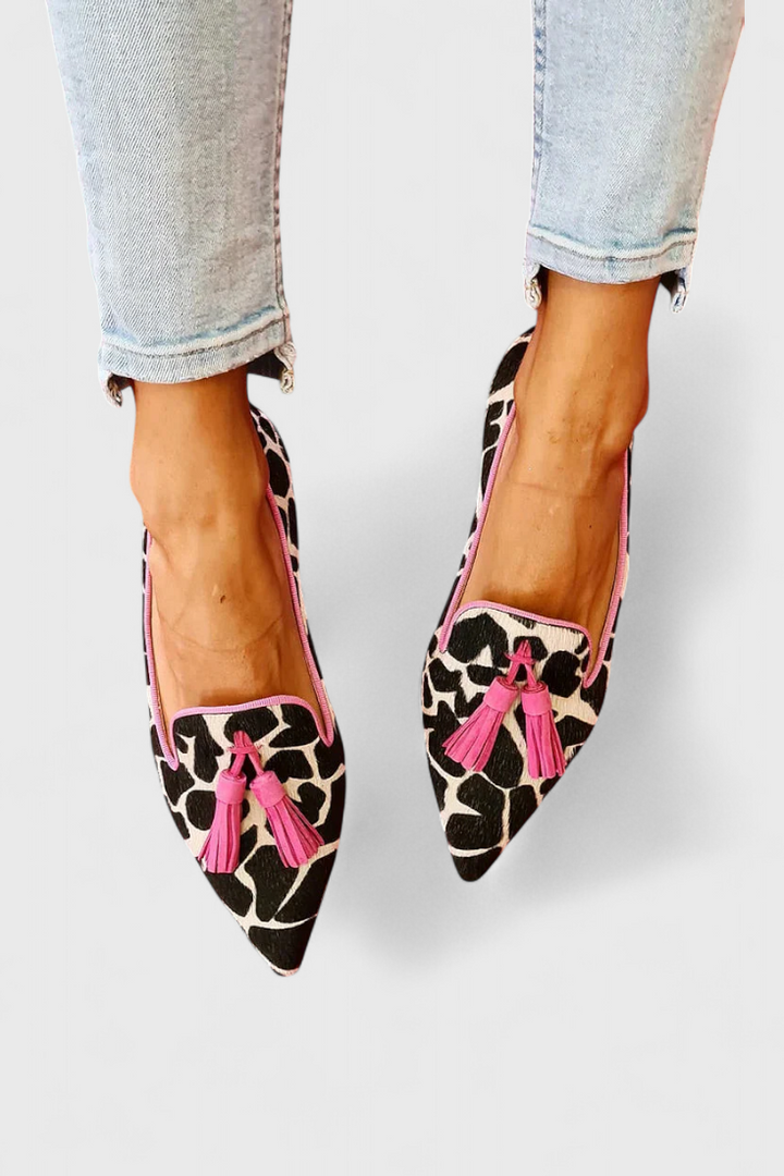 Fermina Loafers Elegantes com Ponta Fina e Design Bicolor