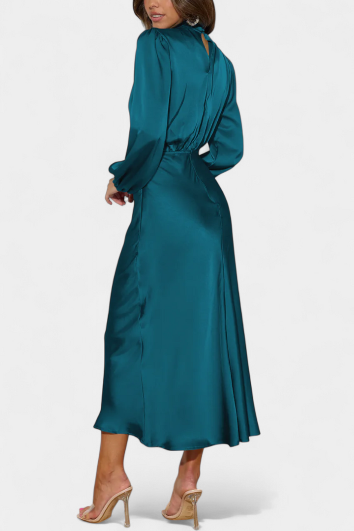 Cecila Maxi Suknelė su Aukštu Apykakle ir Gėlių Detalėmis