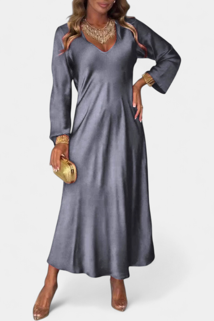 Riva Plazdančioji Suknelė su V formos Dekolte ir Ilgomis Rankovėmis