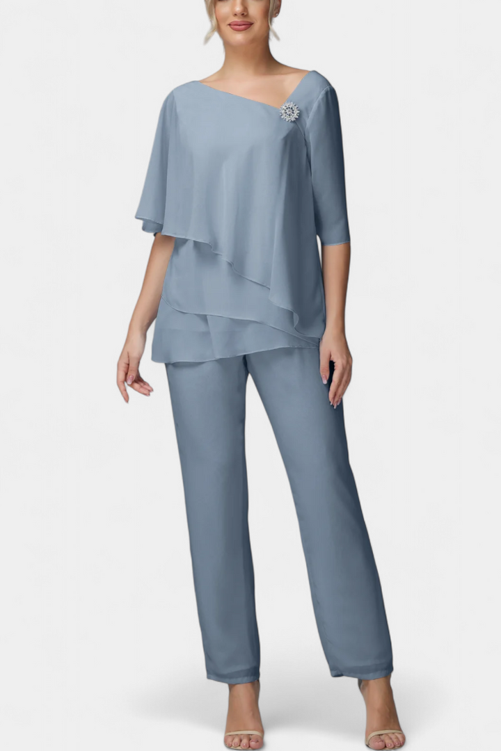 Conjunto Ramona Divu Daļu com Silhueta Feminina sem Esforço