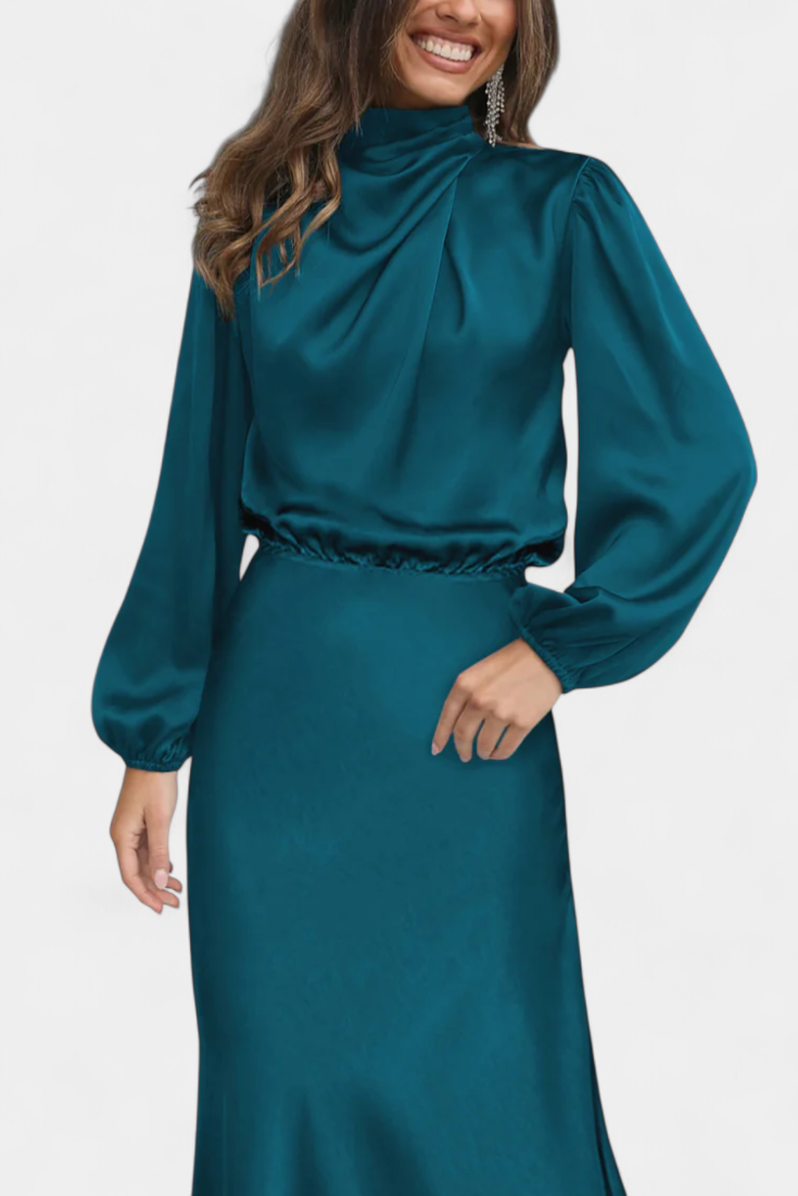 Cecila Maxi Suknelė su Aukštu Apykakle ir Gėlių Detalėmis