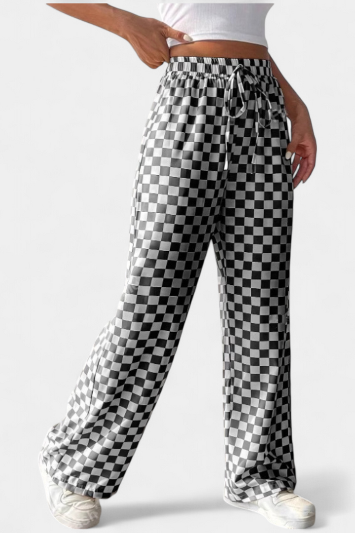 Hilaria Platas Kelnės su Keturiomis Linijomis