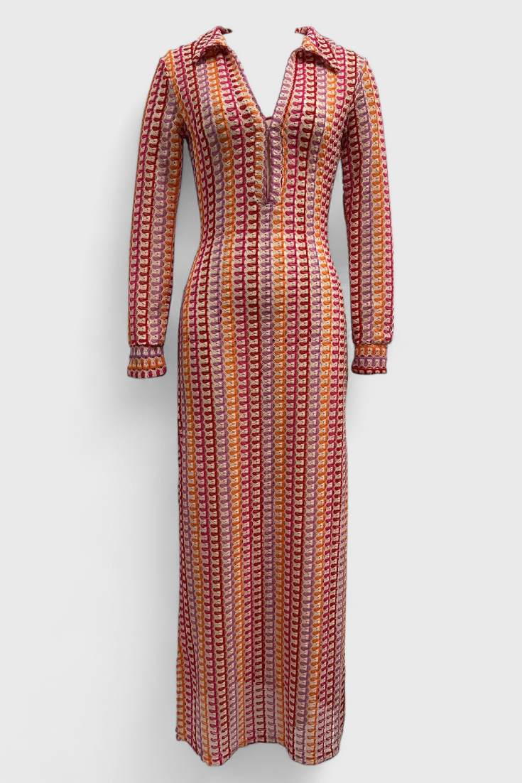 Vestido Crisanta em Cores Variadas e Com Mangas Longas