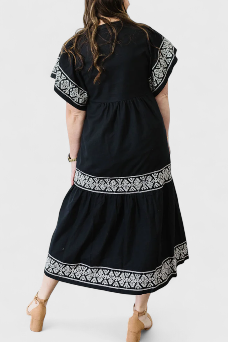 Allona Maxi Boho Suknelė su V formos iškirpte ir laisvu kirpimu