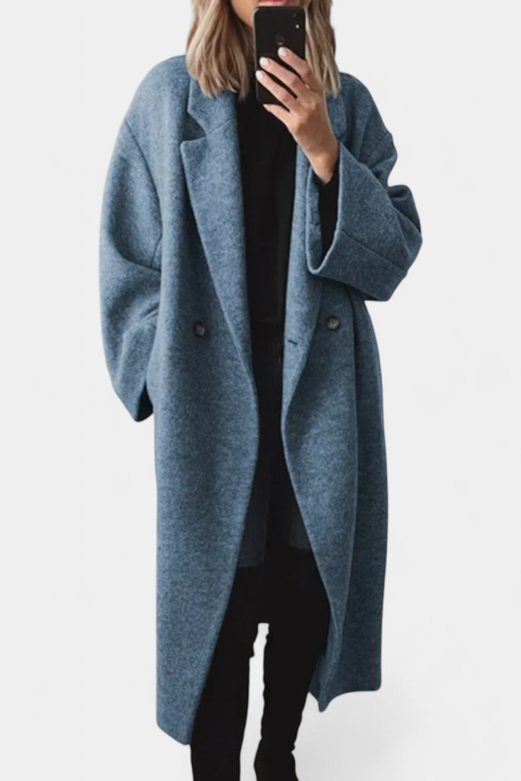 Lora | Klasikinis paltas Felisha su rafinuotu kirpimu ir šiuolaikiniu stiliumi