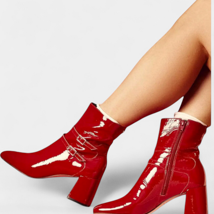 Vivi Raudoni Batai su Stambiais Kulnais