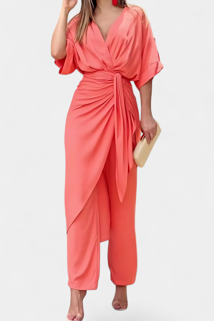 Mayleen Suknelė su Kryžiumi ir Tiesiomis Kelnėmis